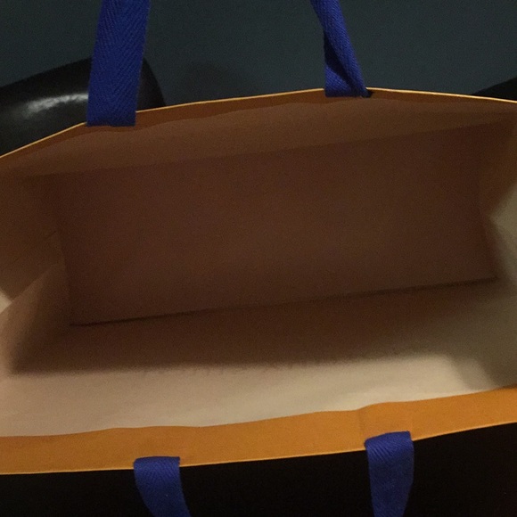 Authentic LV paper bags/empty LV perfume bottle - Picture 6 of 6